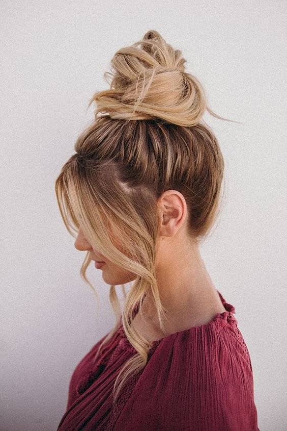 Peinados con cabello suelto para cara redonda