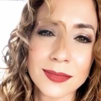 Alexandra Fuentes celebra sus 43 años y comparte deslumbrante foto