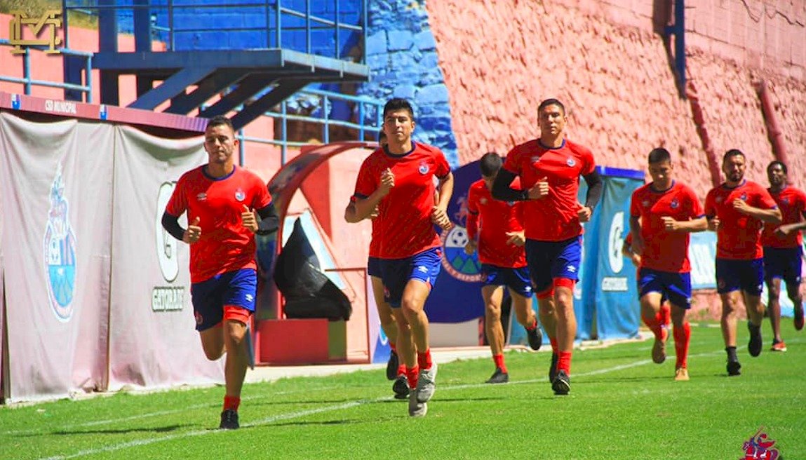 Liga Nacional da 24 horas a clubes para que respondan a protocolo