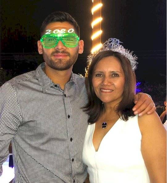 José Pinto deportistas saludan en el Día de la madre