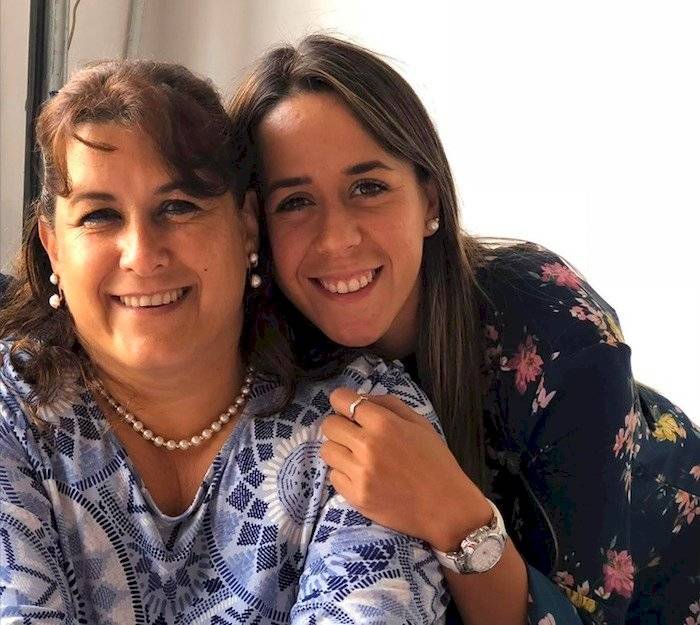 Ximena Diéguez deportistas saludan en el Día de la madre