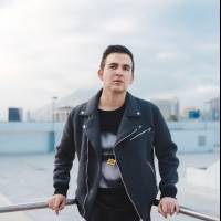 Caztro cruza las fronteras con su música