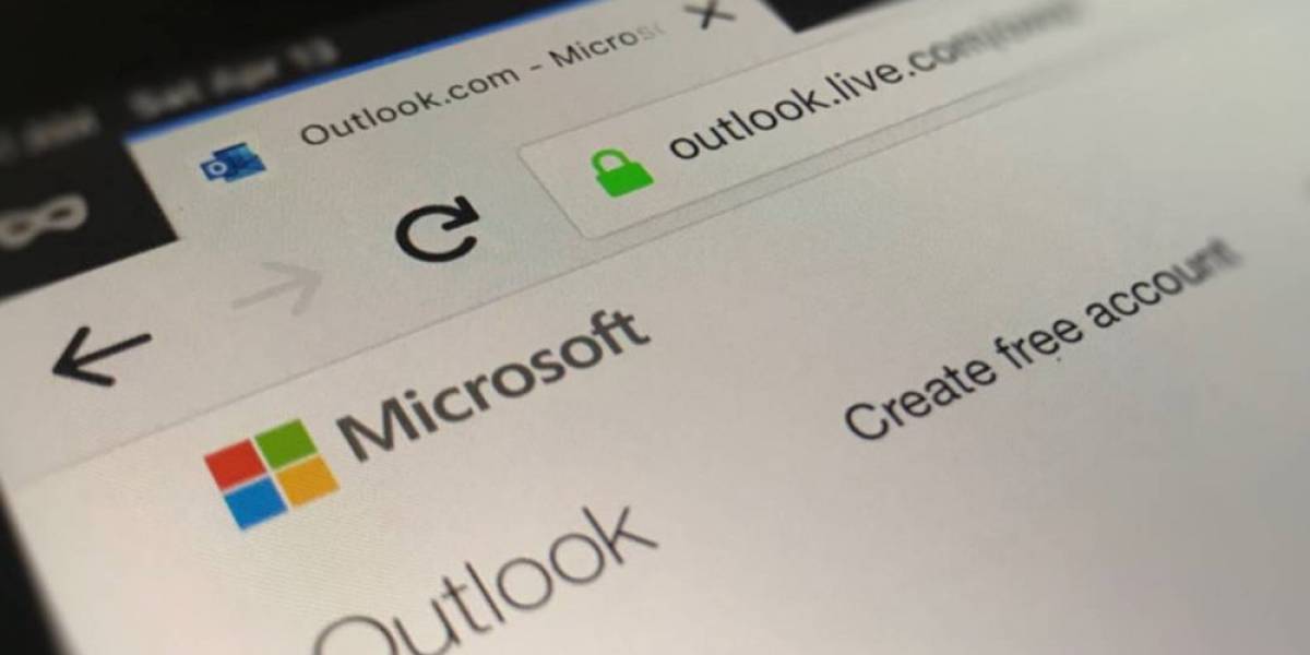 Microsoft Outlook prepara una función de predicción de textos en su versión web
