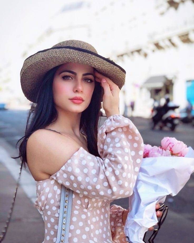 La esposa de Prince Royce desde 2018 La esposa de Prince Royce desde 2018