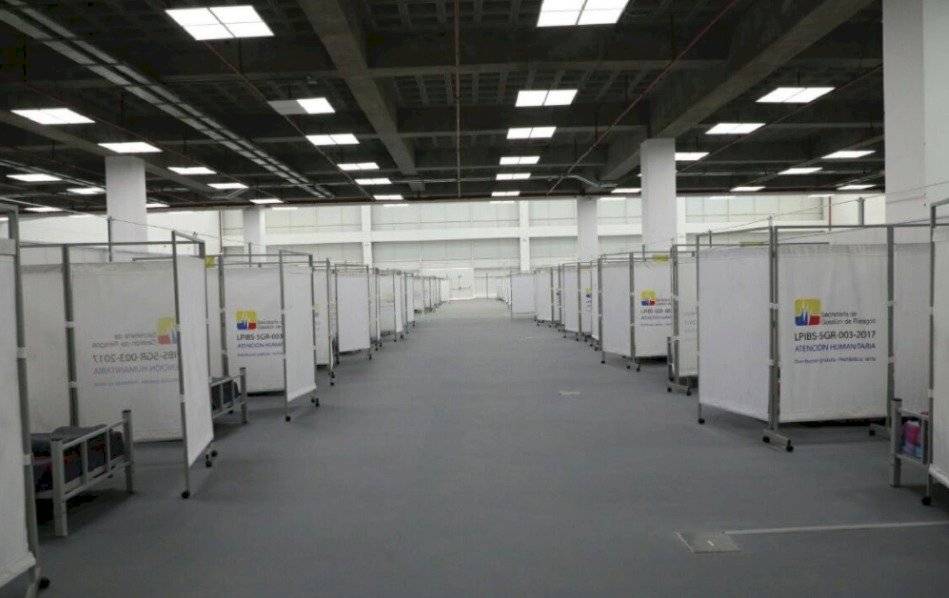 Cuenta con 13.800 metros cuadrados de extensión y dispone de 370 camas para pacientes
