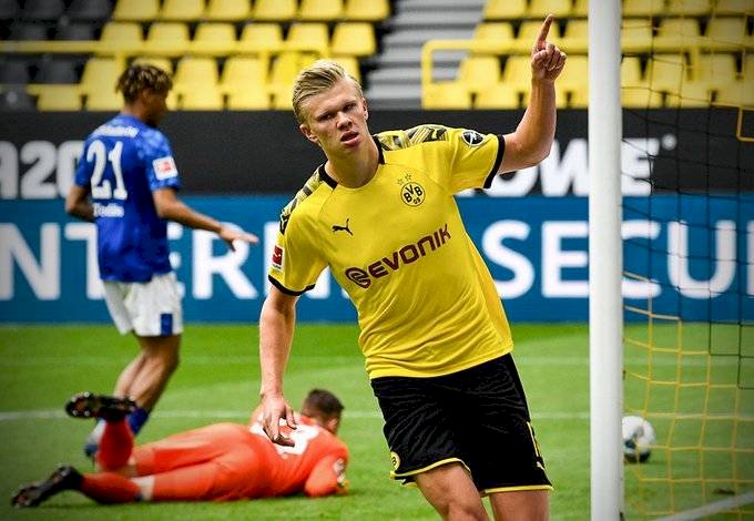 Borussia Dortmund golea al Schalke 04