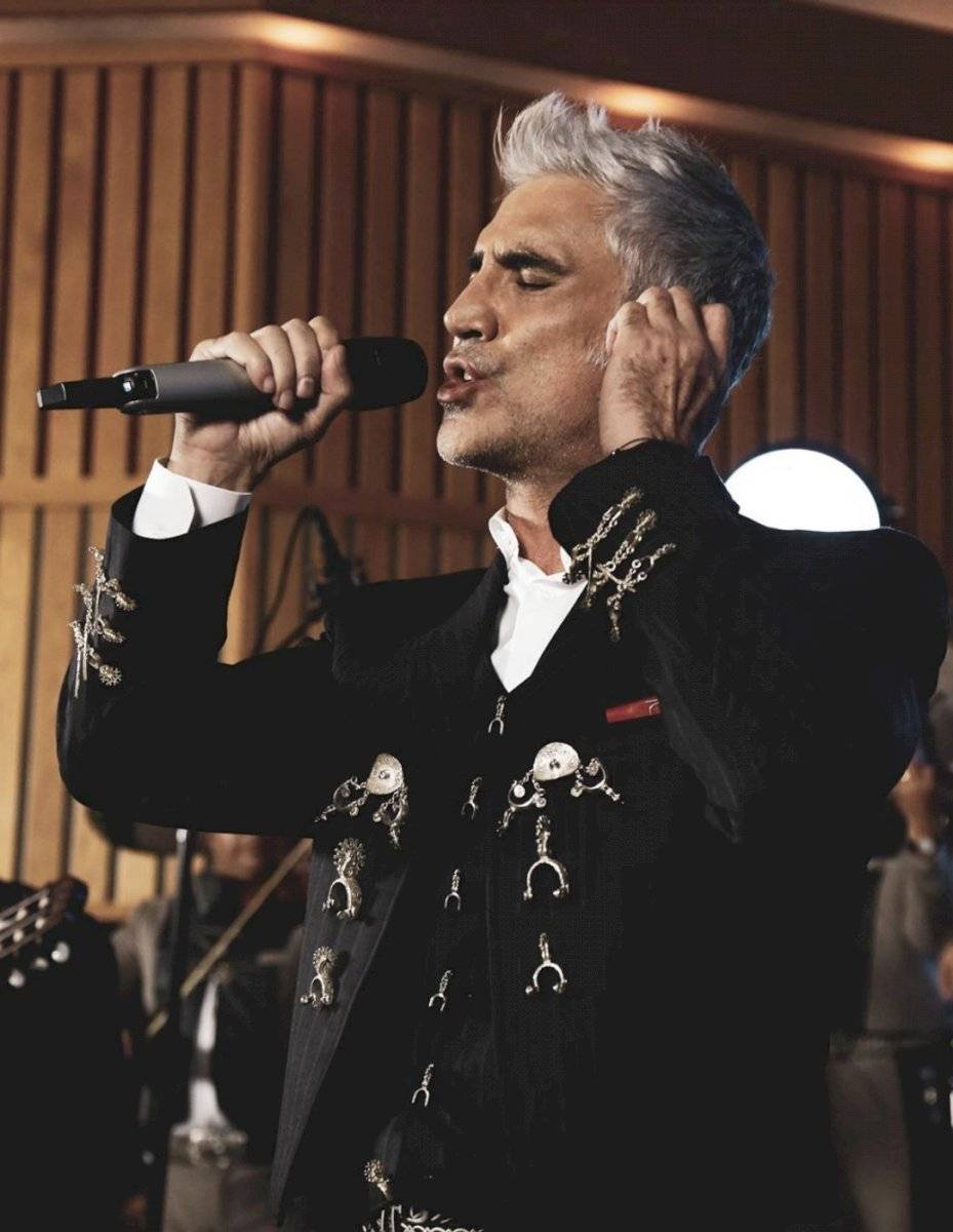 Alejandro Fernñández