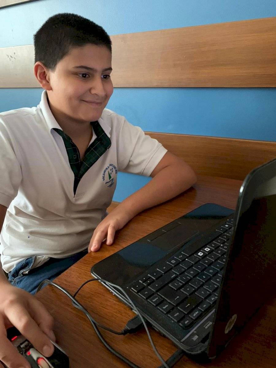 estudiantes-clases-virtuales-costa