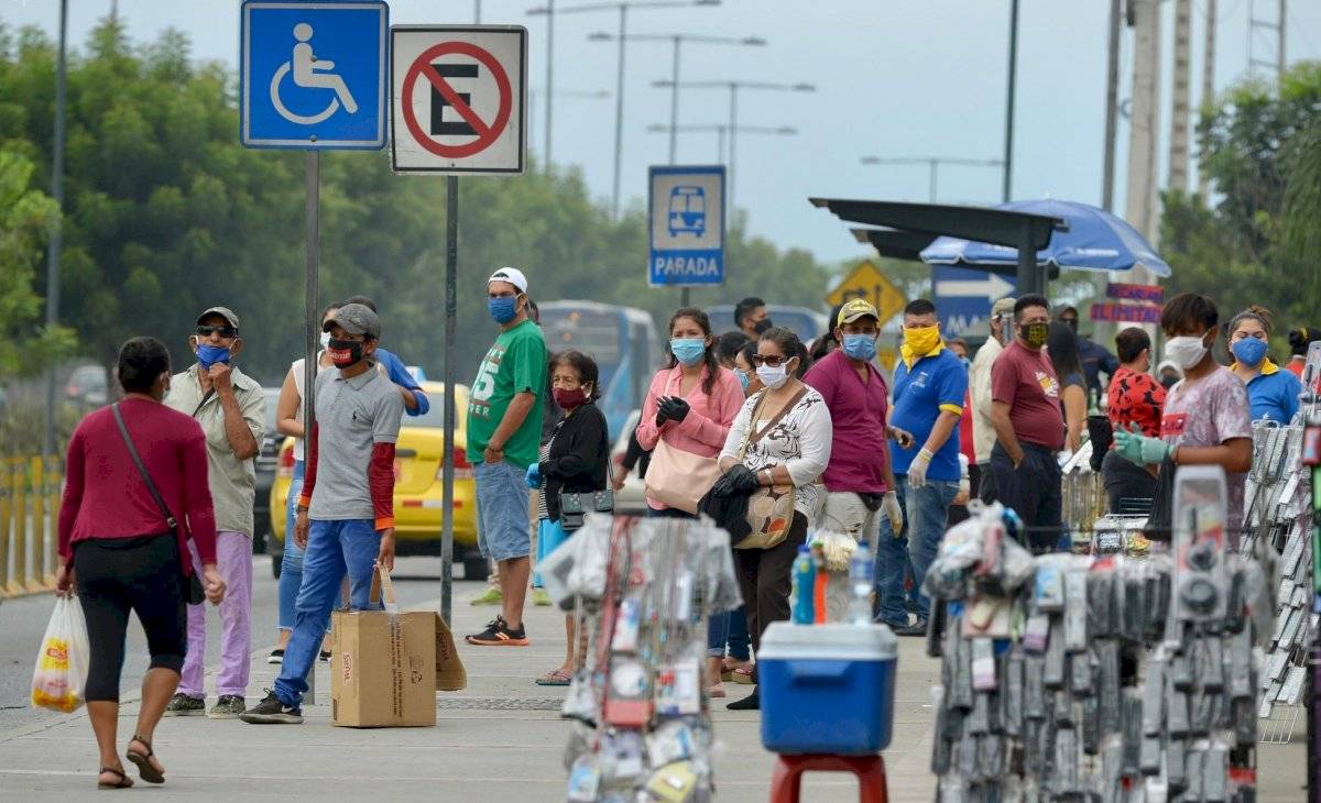 guayaquil-amarillo-comercio-informal