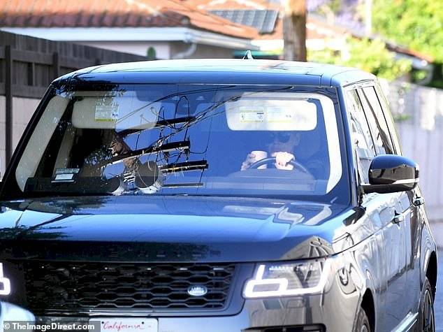 Adele es vista en Los Ángeles al salir de ejercitarse en el gimnasio