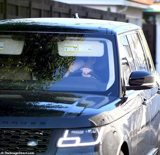 Adele es vista en Los Ángeles al salir de ejercitarse en el gimnasio