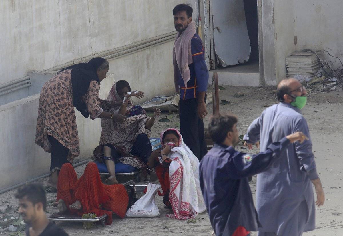 Escenas del accidente de avión en Pakistán
