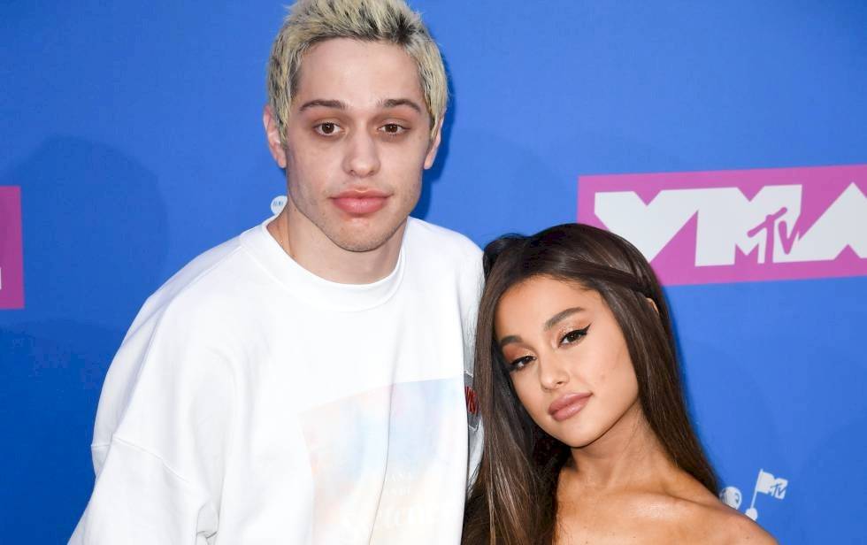 Ariana Grande y Pete Davidson