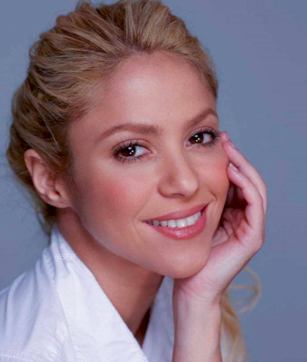 Shakira es Acuario