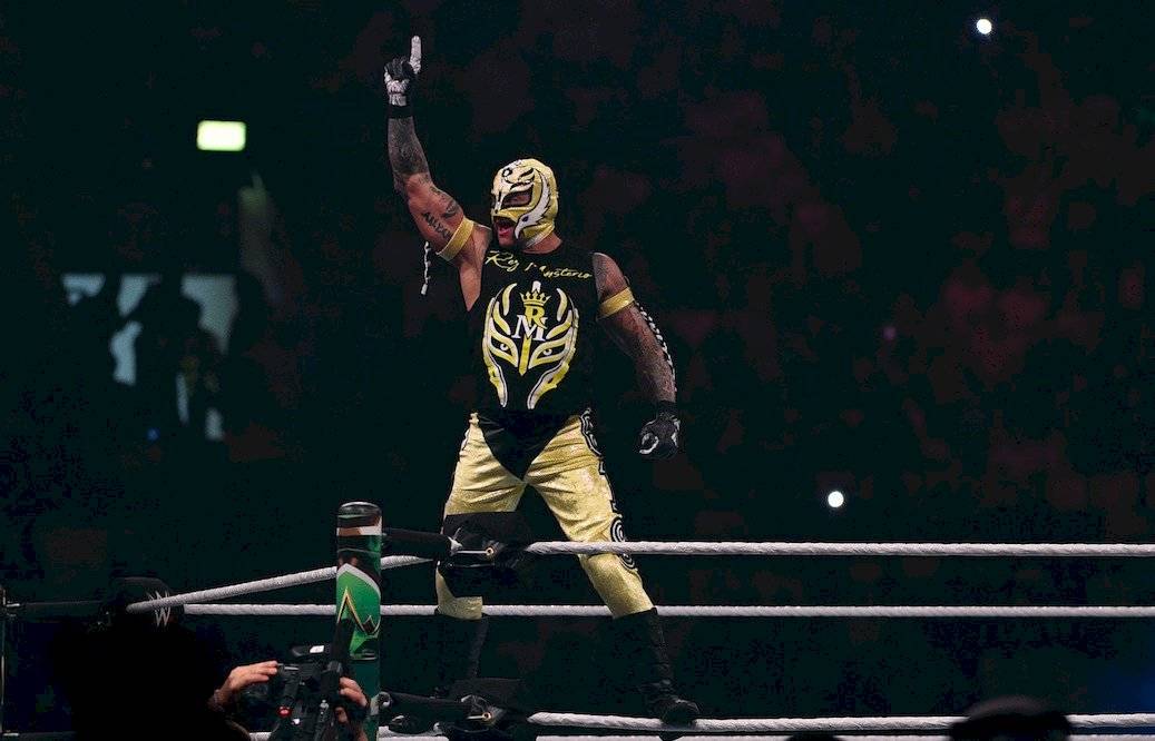 WWE anuncia ceremonia de retiro del Rey Mysterio