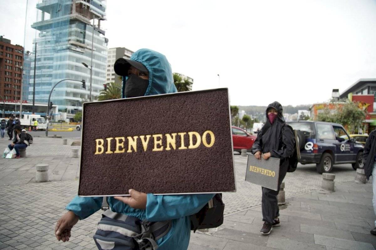 Así fue el primer día en Quito con el semáforo en amarillo