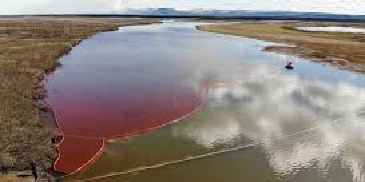 Desastre petrolero en el Circulo Polar Ártico por una compañía minera rusa