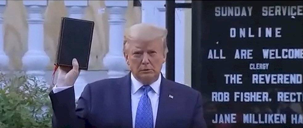 Trump Biblia