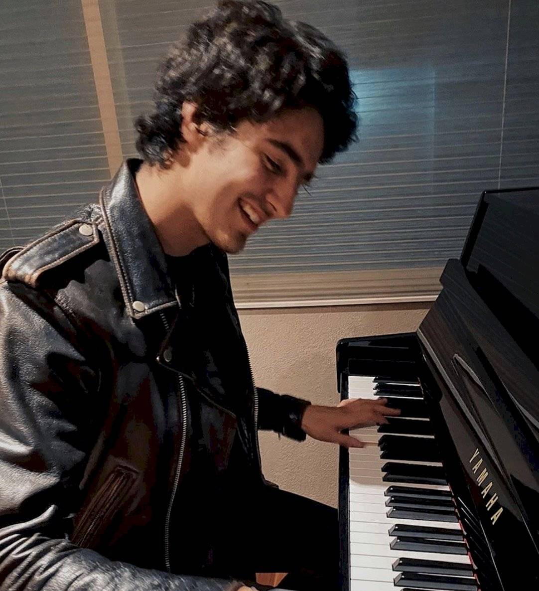 Sebastián Poza