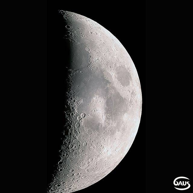 Luna en cuarto creciente 