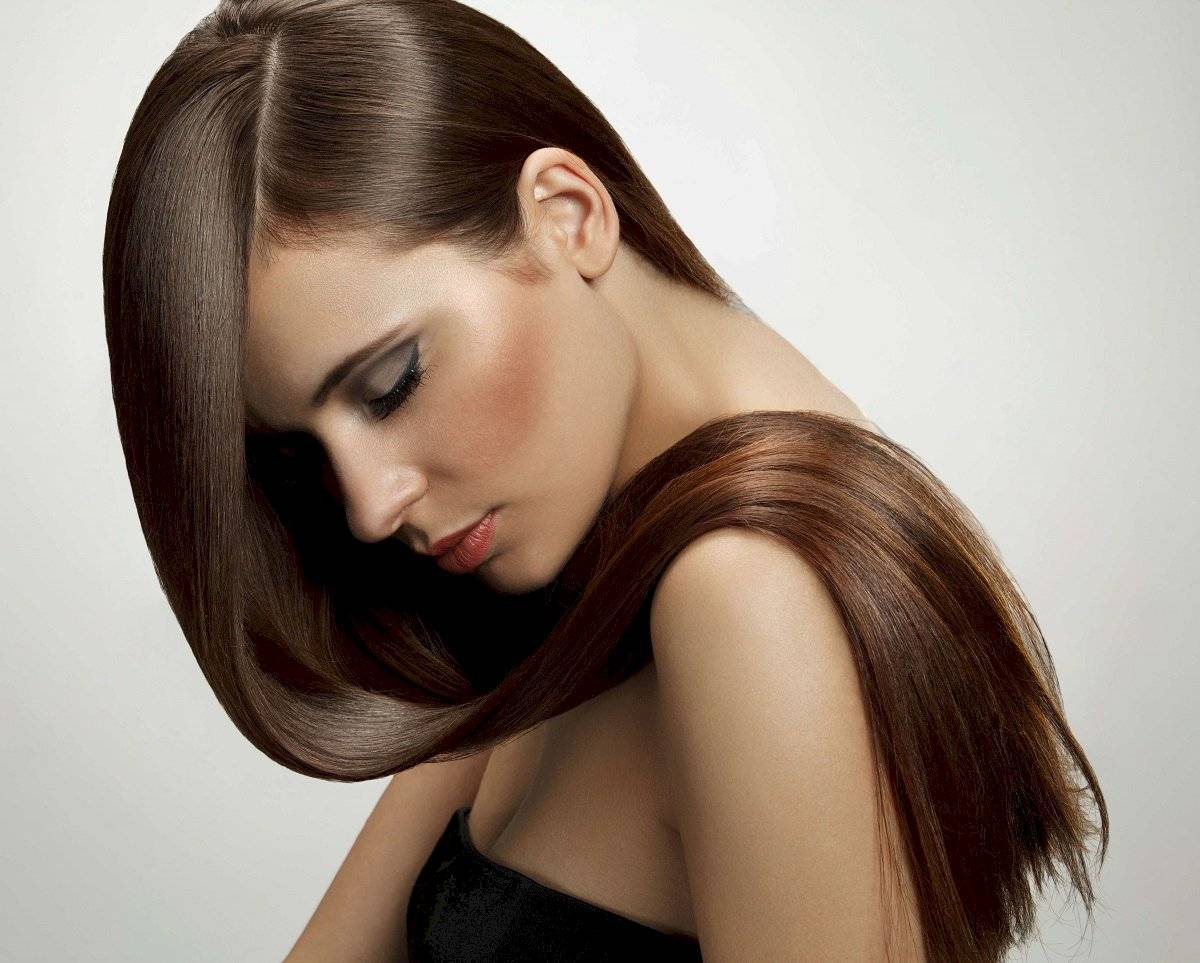 Un tinte color chocolate es ideal para pieles amarillentas o morenas