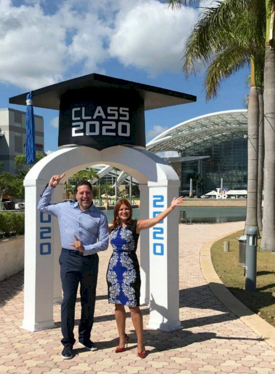 Selfie spot graduandos centro de convenciones