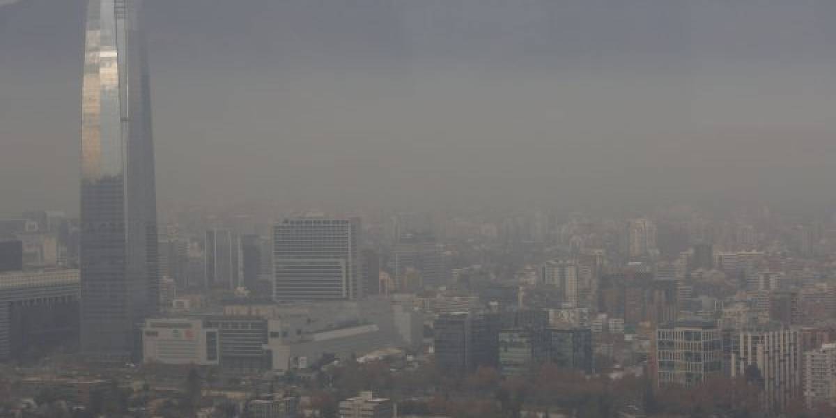 Covid-19: epidemiólogo de Harvard hace ver que la situación en Chile está fuera de control