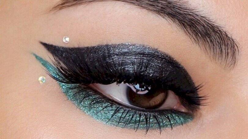 crystal makeup