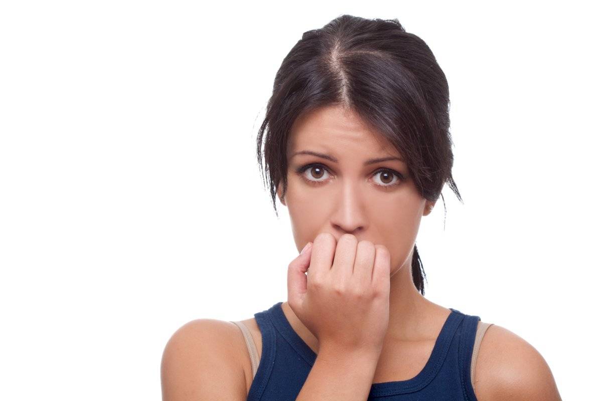 Muchas personas tienen la costumbre de morderse las uñas lo cual aumenta el riego de contaminación