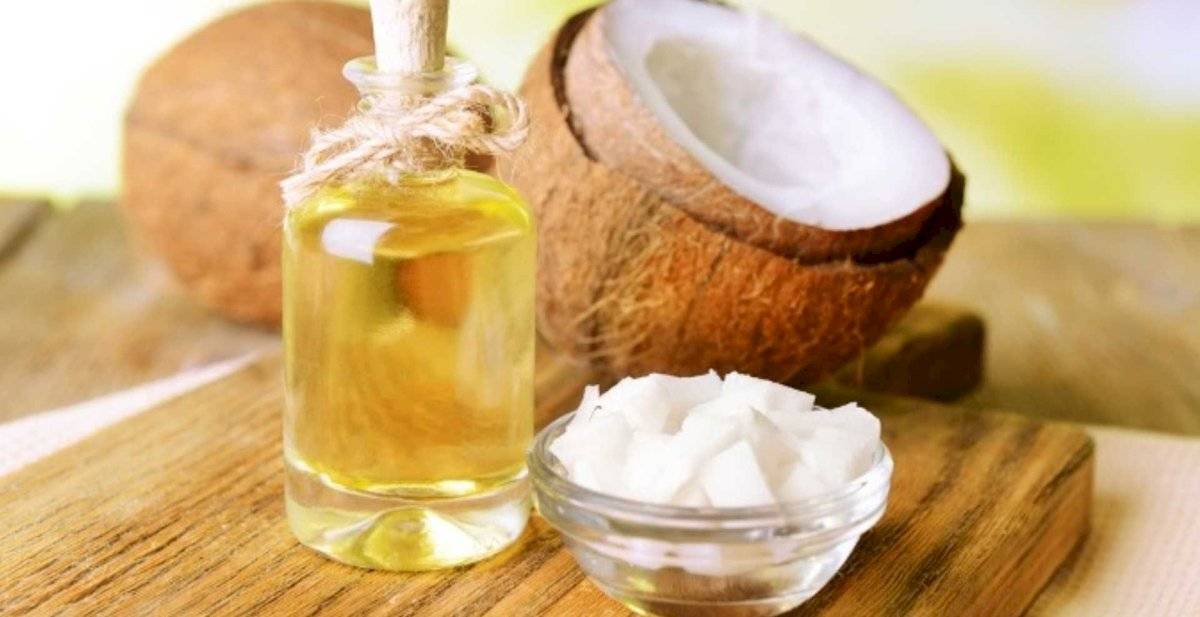 Una loción con aceites naturales te ayudará a eliminar la papada