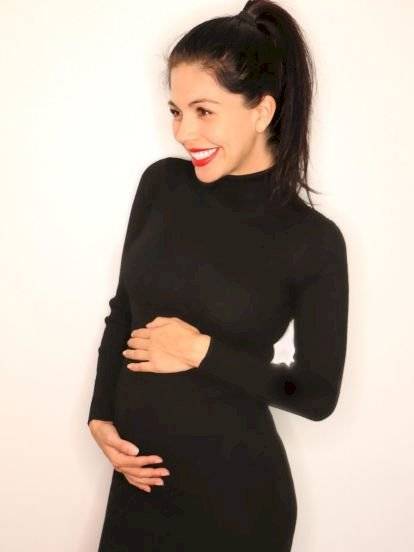 África Zavala no puede estar más feliz con su embarazo