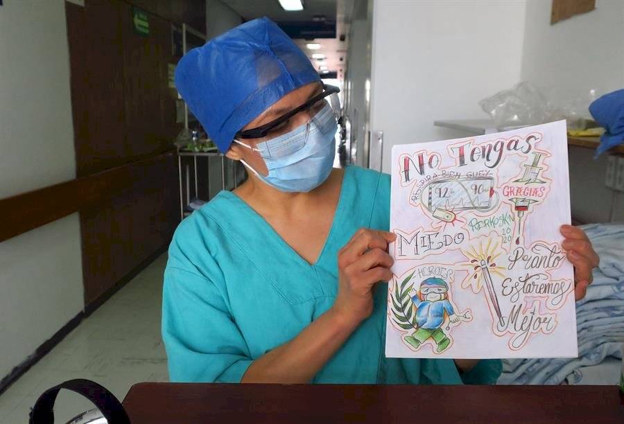 La última terapia contra la COVID en México: dinámicas para distraer la mente