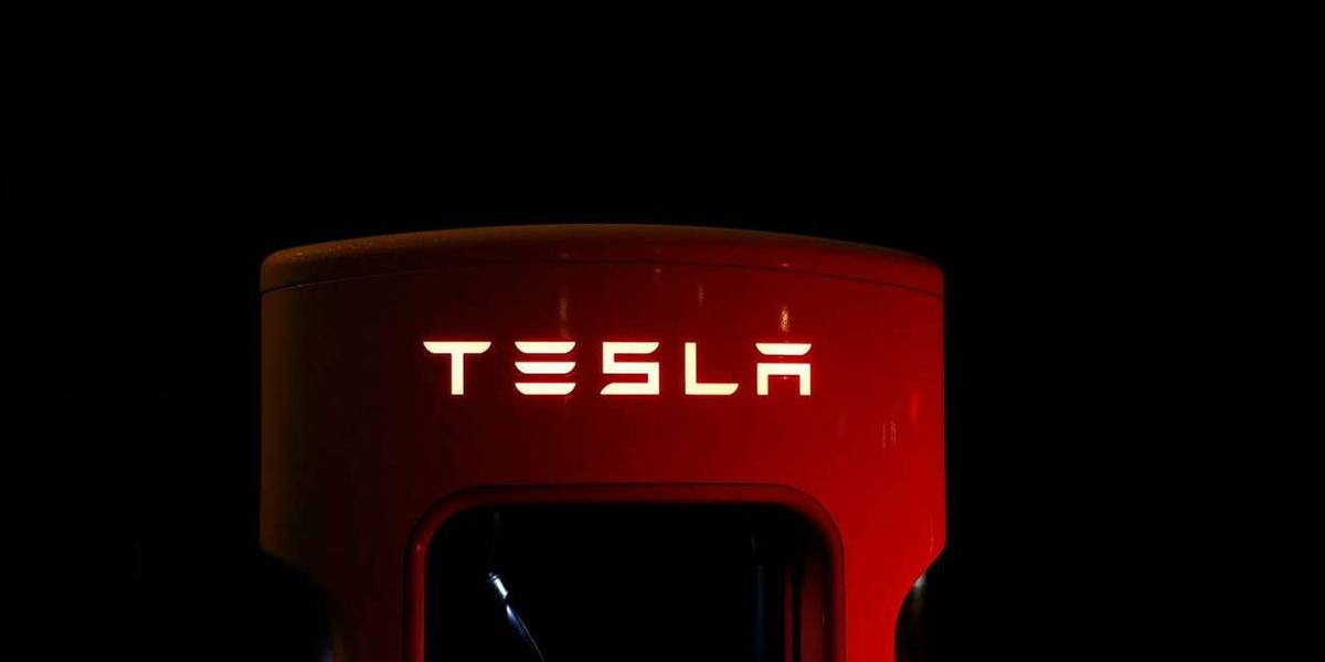 Coronavirus: Tesla combatirá al COVID-19 con impresoras de moléculas