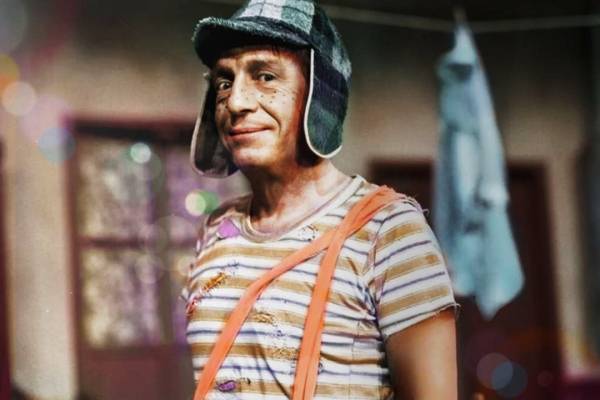 Insólito: conoce al hombre misterioso dentro del Chavo del 8