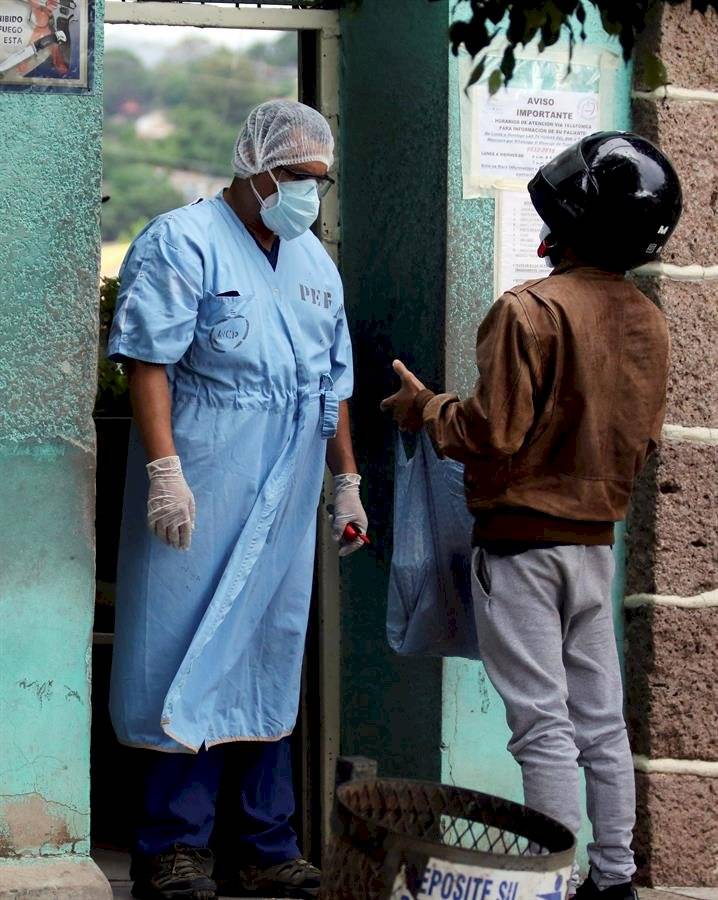 El cansancio emocional afecta al personal médico que enfrenta en primera línea al Covid-19