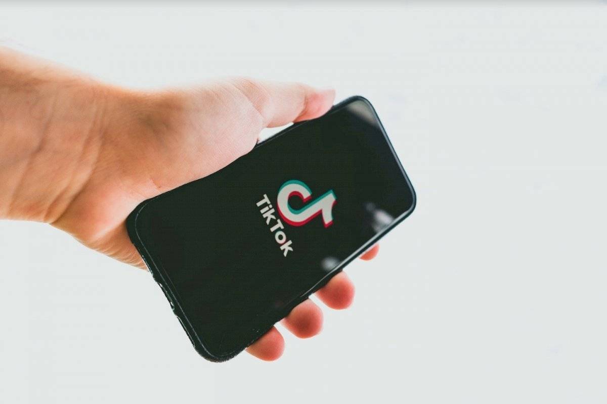 TikTok refuerza la seguridad para usuarios menores de 18 años