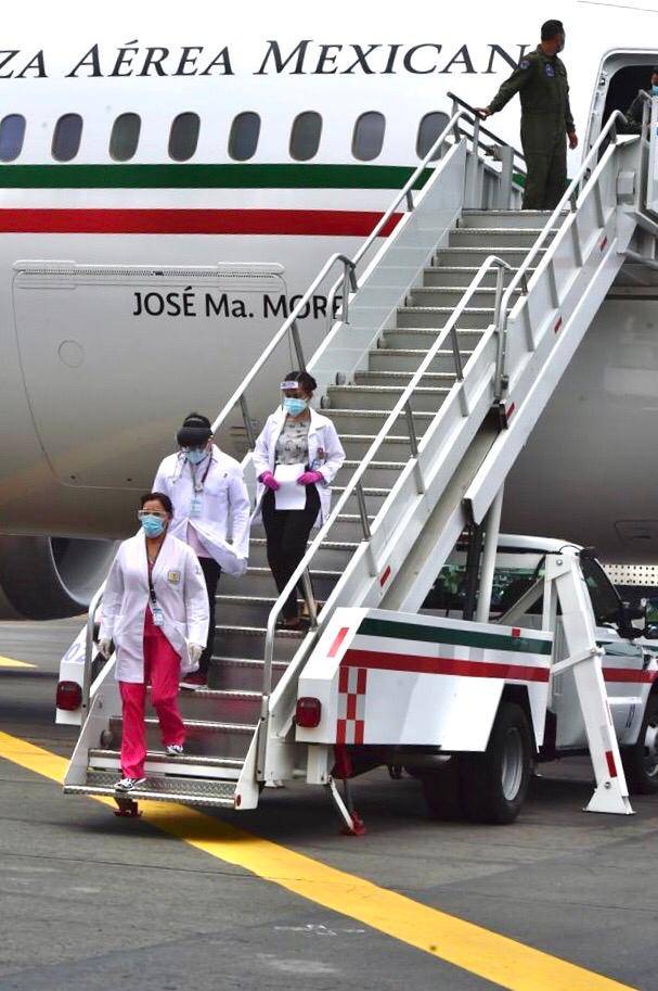 Llegada avión presidencial