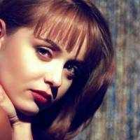 Divulgan foto de Gaby Spanic junto a su doble en el rodaje de “La Usurpadora”
