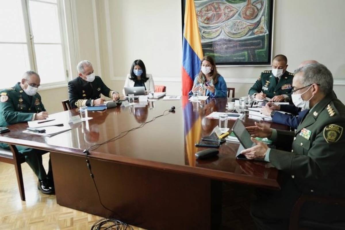 Marta Lucía Ramírez propone servicio militar obligatorio para las mujeres y  así frenar los abusos sexuales | Publimetro Colombia
