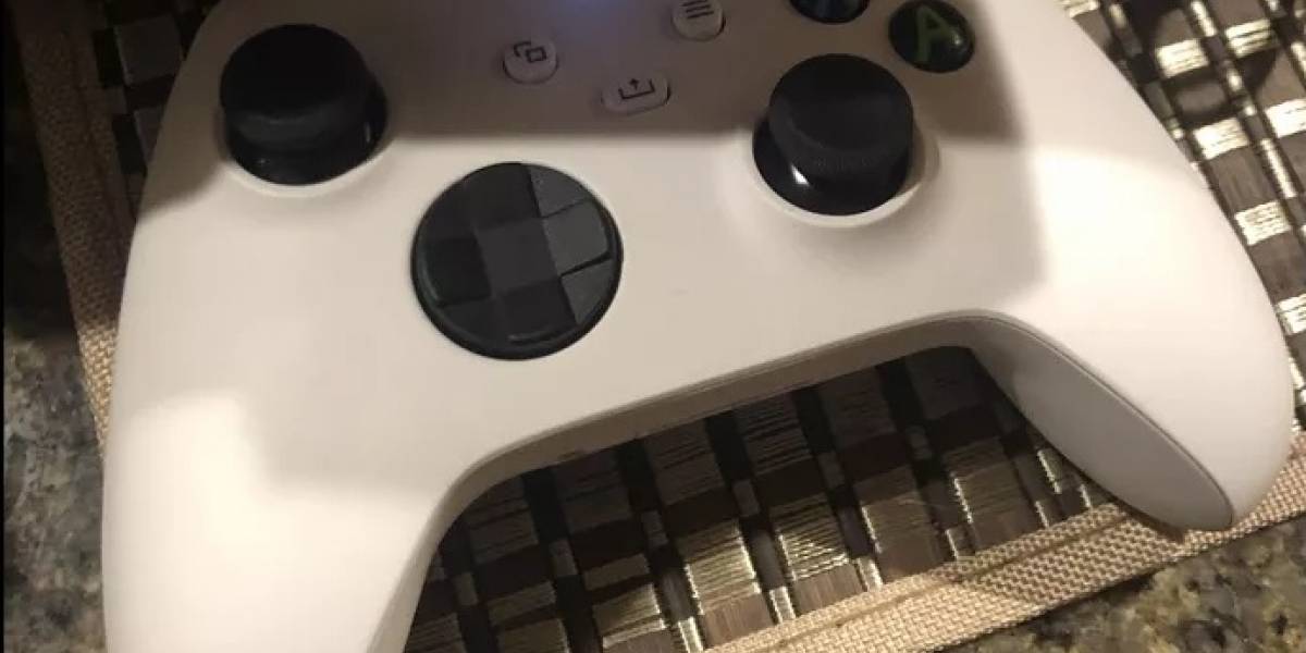 Microsoft: así luce el nuevo controlador blanco de Xbox filtrado en un reconocido portal web