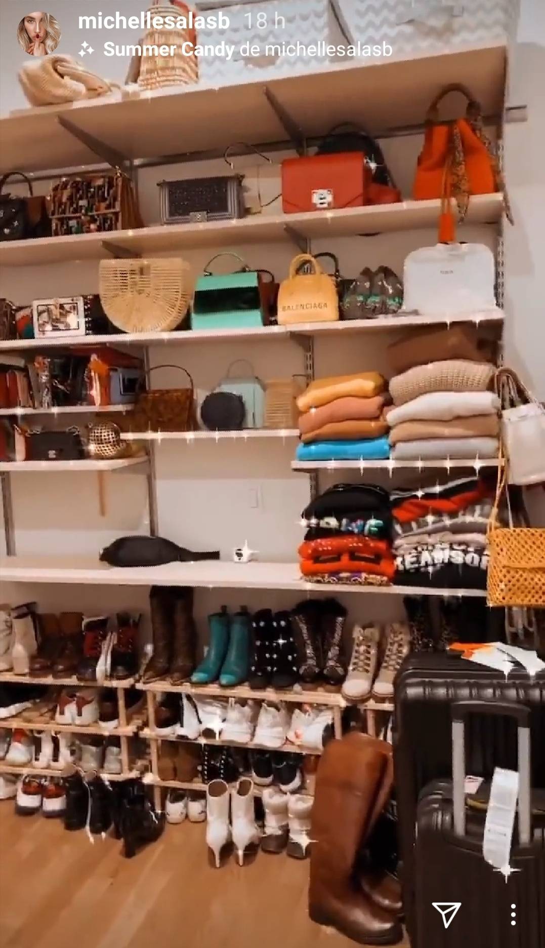 Michelle Salas abrió las puertas de su lujoso apartamento en New York y muestra su vestir y la colección de zapatos de marca michelle salas