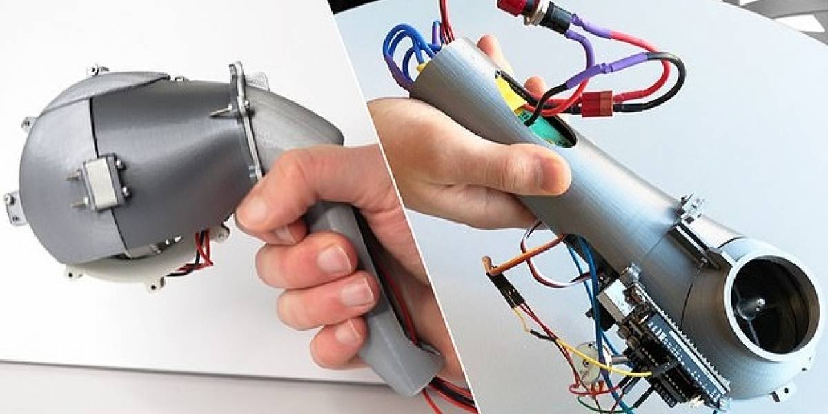 Ingeniero de una universidad británica diseñó un "perro guía" robótico y portátil