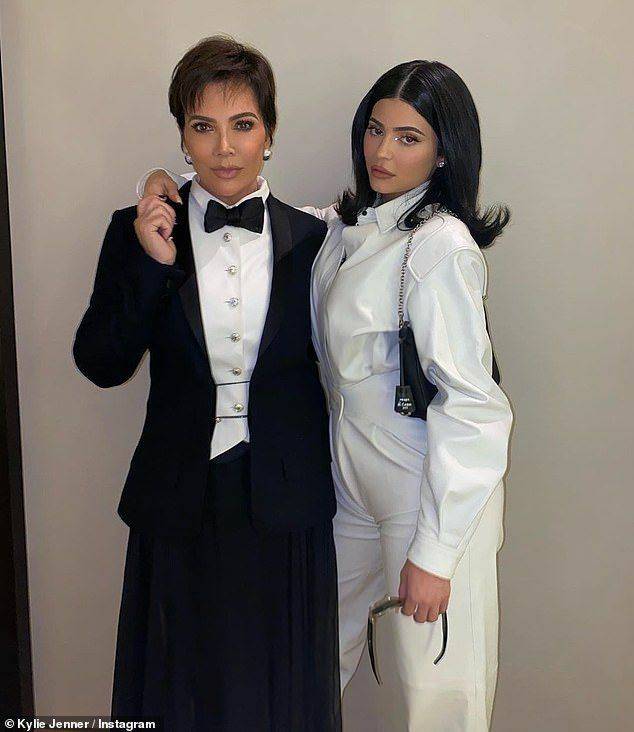 Kylie Jenner presume una nueva decoración en su mansión: La figura de cera de su madre Kriss Jenner kylie jenner