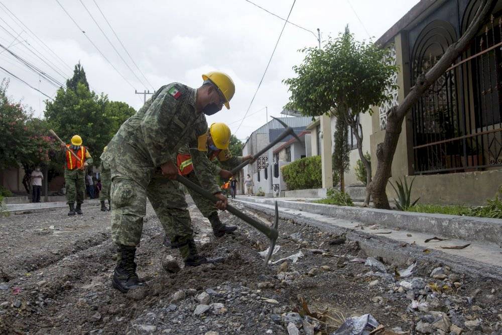 Limpieza en Nuevo León tras Hanna