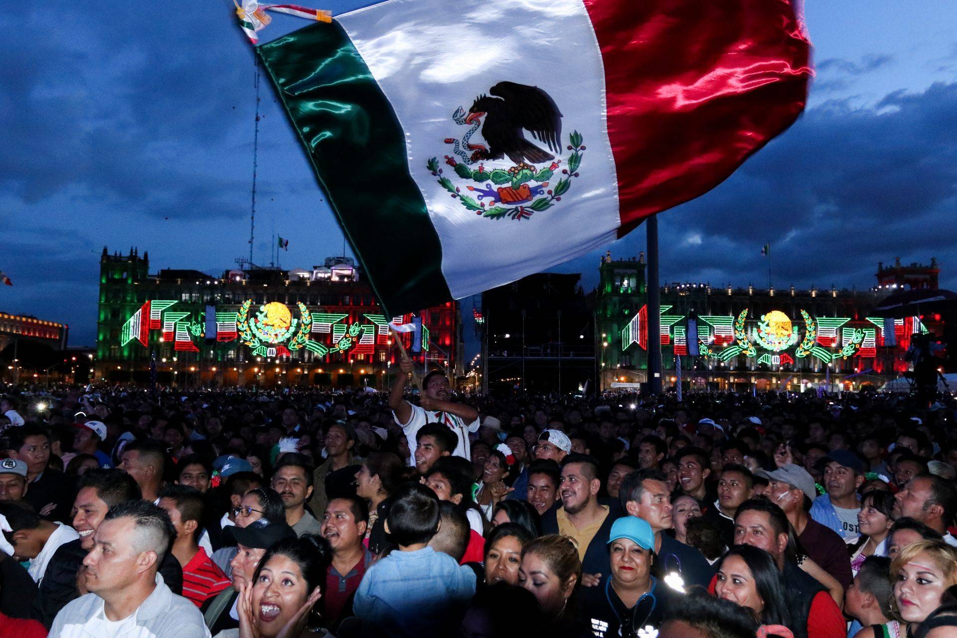 Festejos patrios en el Zócalo de la CDMX