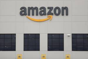 Amazon busca 150 mil empleados y ofrece $3 mil por firmar