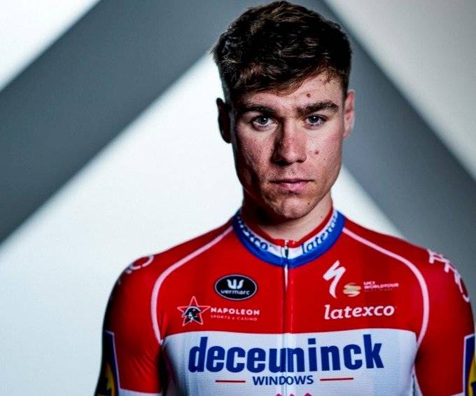 Terrible caída, llegando a la meta, dejó a ciclista en coma en el Tour de Polonia