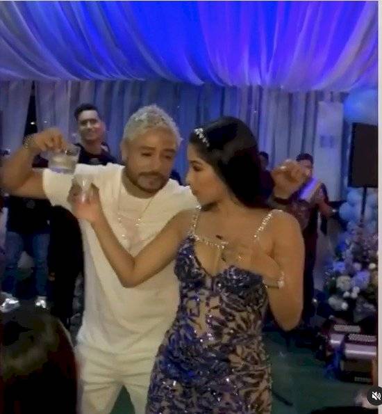 Fiesta de cantante de vallenato