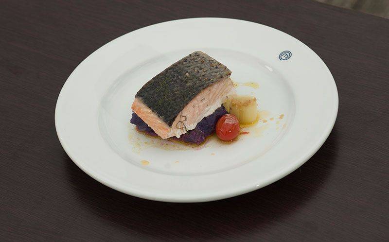 Receita de salmão com purê de cominho Receita de salmão com purê de cominho