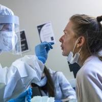 Alertan por pruebas falsas para detectar Covid-19